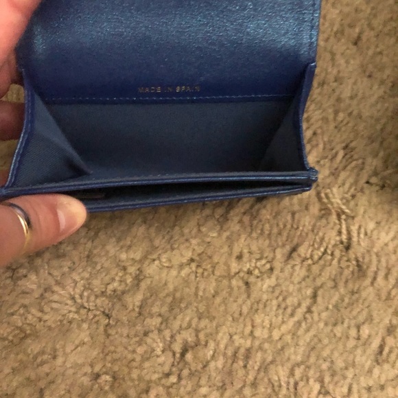 Chanel Cobalt Blue Iridescent CC Wallet Holder - Picture 6 of 13